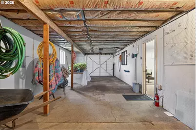 10685 Oak Dr SE, Salem, OR 97306 - Photo 34