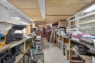 10685 Oak Dr SE, Salem, OR 97306 - Photo 26