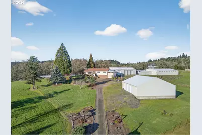 10685 Oak Dr SE, Salem, OR 97306 - Photo 2