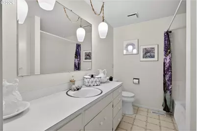 10685 Oak Dr SE, Salem, OR 97306 - Photo 18