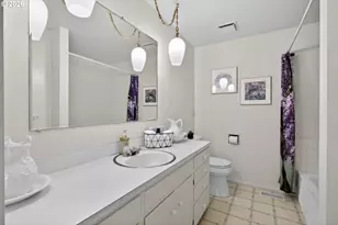 10685 Oak Dr SE, Salem, OR 97306 - Photo 18