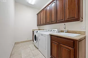 34394 Deerwood Dr, Eugene, OR 97405 - Photo 22