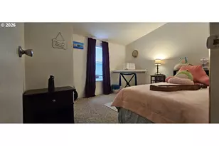 550 S State St, Sutherlin, OR 97479 - Photo 16