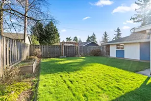 12653 NE Hassalo St, Portland, OR 97230 - Photo 28