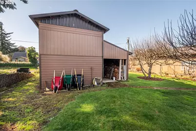 322 5th Ave, Coos Bay, OR 97420 - Photo 38