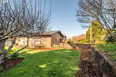 322 5th Ave, Coos Bay, OR 97420 - Photo 42