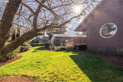 322 5th Ave, Coos Bay, OR 97420 - Photo 40