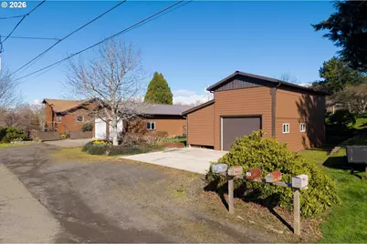 322 5th Ave, Coos Bay, OR 97420 - Photo 48