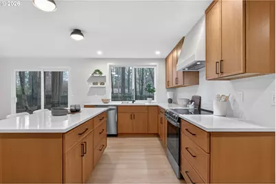 18550 Timbergrove Ct, Lake Oswego, OR 97035 - Photo 8