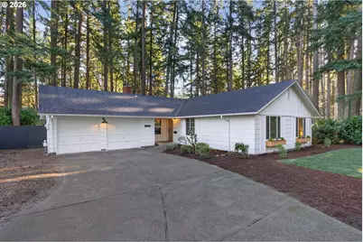 18550 Timbergrove Ct, Lake Oswego, OR 97035 - Photo 2