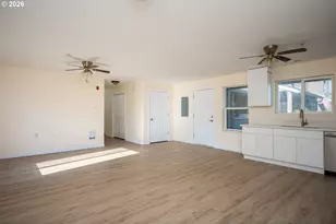 665 SE 197th Ave, Portland, OR 97233 - Photo 10