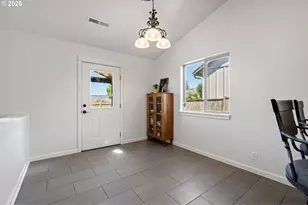 1373 Creswood Dr, Creswell, OR 97426 - Photo 16