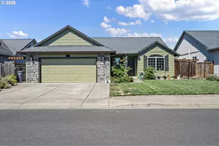 1373 Creswood Dr, Creswell, OR 97426 - Photo 2