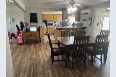 160 S 17th St, Elgin, OR 97827 - Photo 10