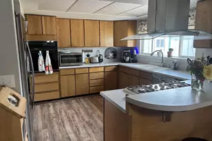 160 S 17th St, Elgin, OR 97827 - Photo 8