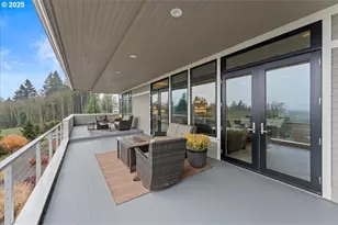 3252 S Mount Kuebler Dr, Salem, OR 97302 - Photo 32