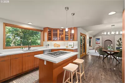 6011 SW Knightsbridge Dr, Portland, OR 97219 - Photo 12