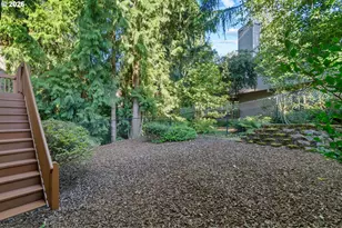 6011 SW Knightsbridge Dr, Portland, OR 97219 - Photo 44