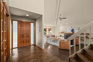 6011 SW Knightsbridge Dr, Portland, OR 97219 - Photo 4