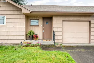 302 23rd Ave, Longview, WA 98632 - Photo 2