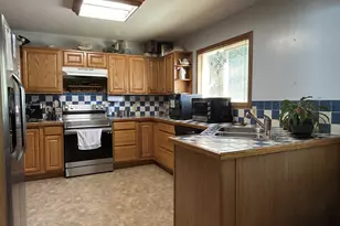 162 Spicer St, Elkton, OR 97436 - Photo 10