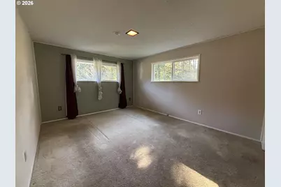 55433 McKenzie Hwy, Blue River, OR 97413 - Photo 16