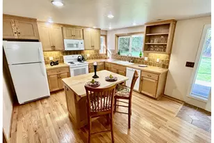 55433 McKenzie Hwy, Blue River, OR 97413 - Photo 4