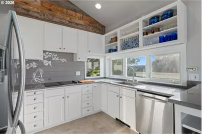 355 Promontory Ln, Oceanside, OR 97134 - Photo 10