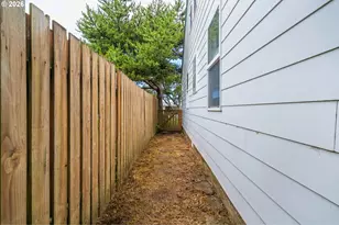 130 N Coral St, Rockaway Beach, OR 97136 - Photo 38