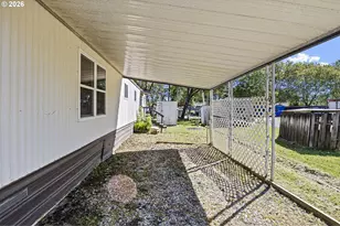 101 Athena Ln, Roseburg, OR 97470 - Photo 24