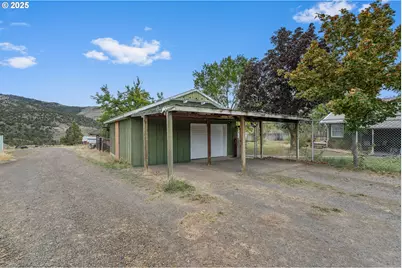 19369 E Highway 26, Mitchell, OR 97750 - Photo 14