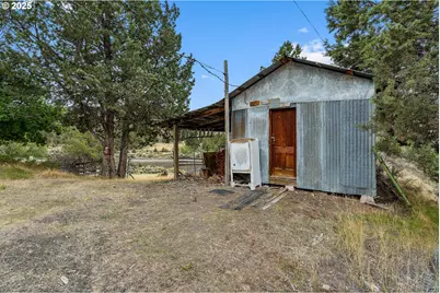 19369 E Highway 26, Mitchell, OR 97750 - Photo 42