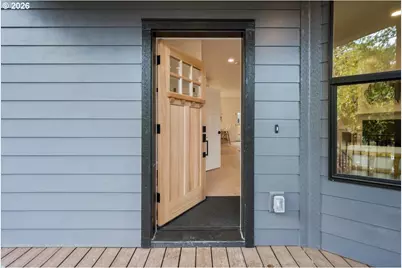 4234 SE Yamhill St, Portland, OR 97215 - Photo 2