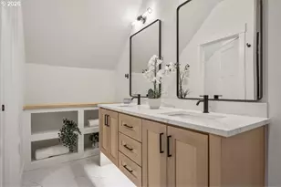 4234 SE Yamhill St, Portland, OR 97215 - Photo 16