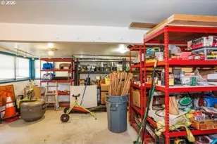 2105 SE Ochoco St, Portland, OR 97222 - Photo 36