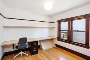 2105 SE Ochoco St, Portland, OR 97222 - Photo 8