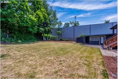 2105 SE Ochoco St, Portland, OR 97222 - Photo 22