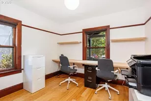 2105 SE Ochoco St, Portland, OR 97222 - Photo 10