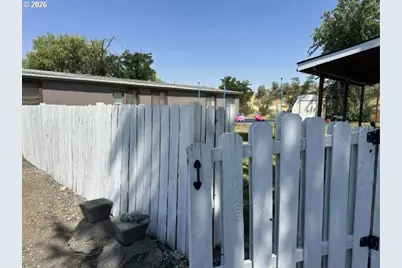 82276 Hat Rock Rd, Hermiston, OR 97838 - Photo 18