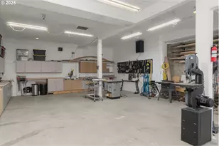 11295 SE Lenore St, Happy Valley, OR 97086 - Photo 36