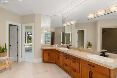 11295 SE Lenore St, Happy Valley, OR 97086 - Photo 28