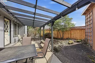 460 Timothy St, Junction City, OR 97448 - Photo 42