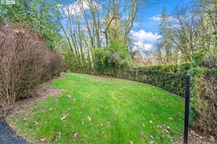 11505 SW Boones Ferry Rd, Portland, OR 97219 - Photo 34