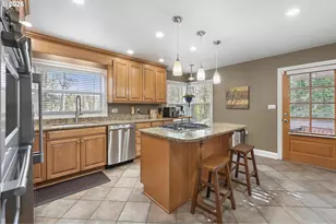 11505 SW Boones Ferry Rd, Portland, OR 97219 - Photo 10