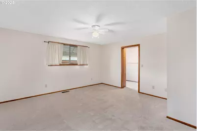 1383 Thompson Rd, Woodburn, OR 97071 - Photo 14