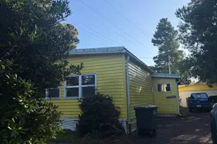 1120 S Crestline Dr, Waldport, OR 97394 - Photo 1