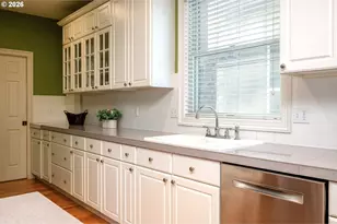 22285 NE Park Ln, Fairview, OR 97024 - Photo 10