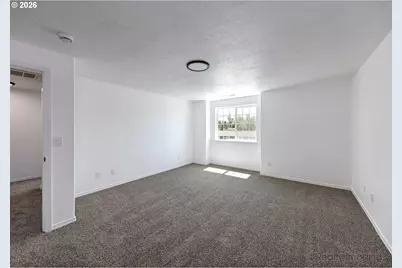 1041 Fabry Rd, Salem, OR 97306 - Photo 8