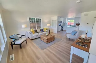 1041 Fabry Rd, Salem, OR 97306 - Photo 2