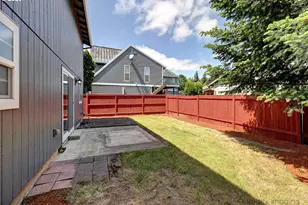 1041 Fabry Rd, Salem, OR 97306 - Photo 14